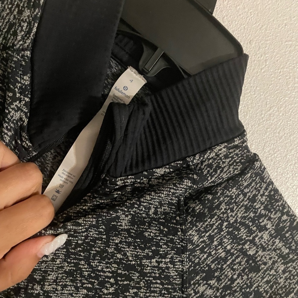 Lululemon Rest Less 1/2 Zip - Picture 7 of 7